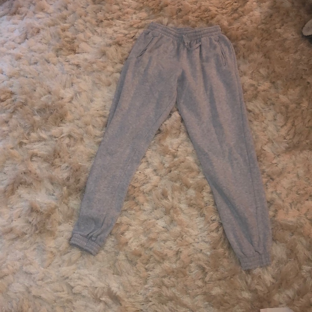 Brandy Melville Sweats!